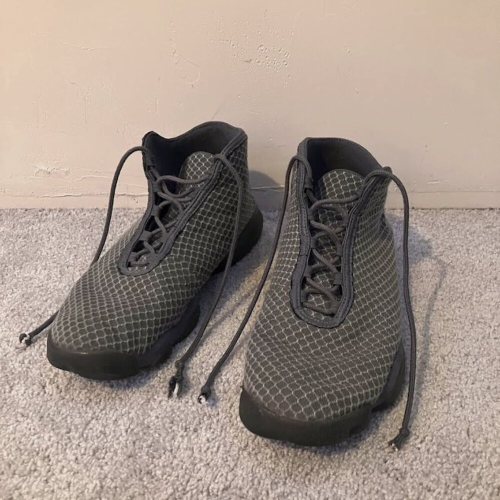 Size 11.5 - Jordan Horizon Wolf Grey